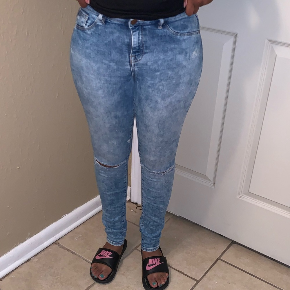 *🌵2 for $15🌵Light Bleached Charlotte Russe Jeans